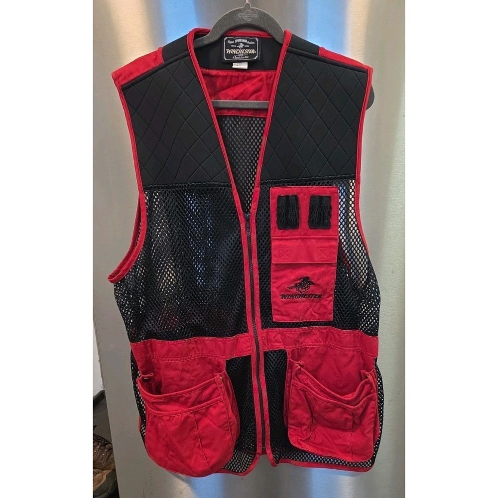 Winchester Mens XL Hunting Vest Red Mesh Pockets Adjustable Straps Full Zip Logo